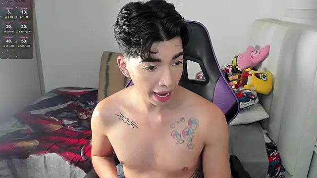 santy7v7 online show from February 2025 01:37:02 PM