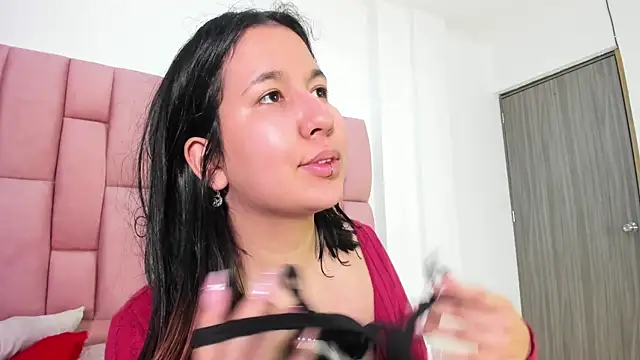 Lia sarahi online show from December 2025 11:39:02 AM