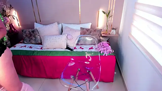 lena paulxo online show from November 2025 01:36:02 PM