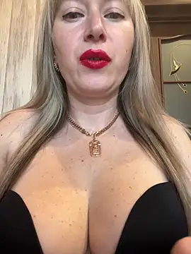 Snapshot of Kittenforyou chatting on February 2025 01:06:01 PM Kittenforyou online show from February 2025 01:06:01 PM