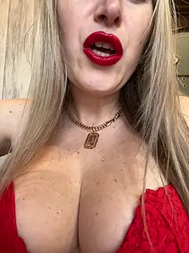 Snapshot of Kittenforyou chatting on February 2025 12:48:02 PM Kittenforyou online show from February 2025 12:48:02 PM