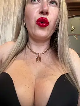 Snapshot of Kittenforyou chatting on March 2025 12:58:01 PM Kittenforyou online show from March 2025 12:58:01 PM