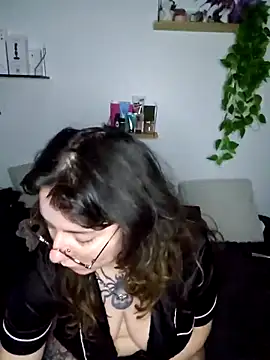 Moxxxie online show from October 2025 05:52:01 AM