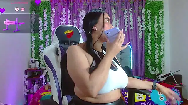 ariana-lopez online show from November 2025 12:16:02 PM