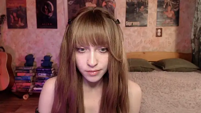 Friendly Ellie online show from June 2026 11:22:02 PM