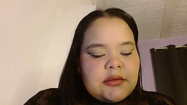Snapshot of sexychubby___ chatting on July 2026 04:05:02 PM sexychubby online show from July 2026 04:05:02 PM