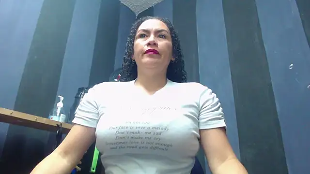 Snapshot of ADELHEY_RAN chatting on December 2024 12:59:02 PM ADELHEY RAN online show from December 2024 12:59:02 PM