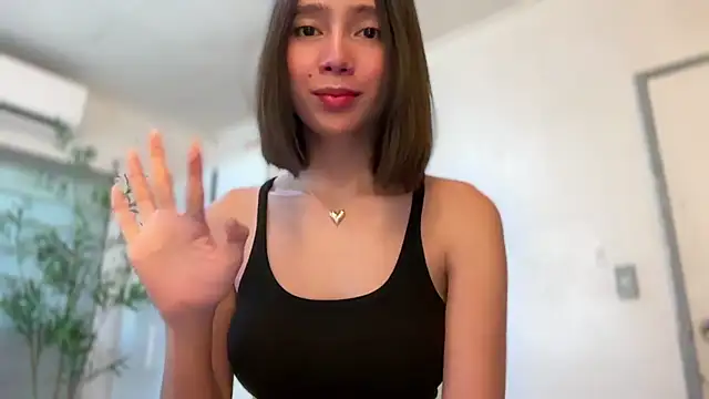 Snapshot of GenesisCastillano chatting on April 2026 06:22:01 AM GenesisCastillano online show from April 2026 06:22:01 AM