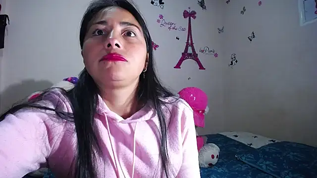 hanna girl21 online show from April 2026 01:56:01 AM