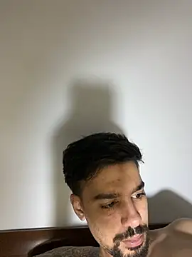 Snapshot of Hermanooooooo chatting on March 2026 06:20:01 AM Hermanooooooo online show from March 2026 06:20:01 AM