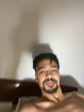 Snapshot of Hermanooooooo chatting on April 2026 12:14:02 PM Hermanooooooo online show from April 2026 12:14:02 PM