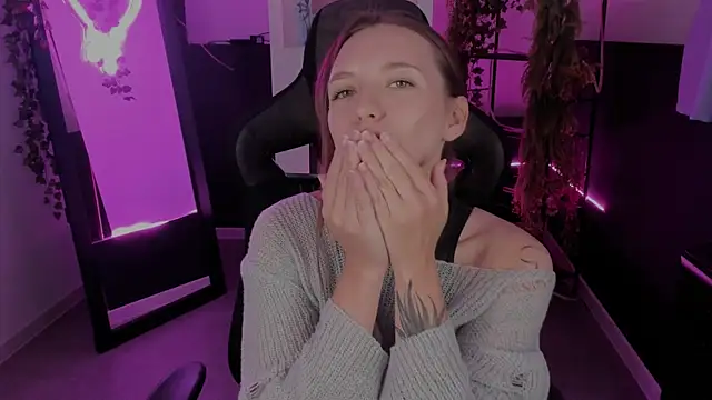 JennyDens online show from September 2025 03:28:02 PM