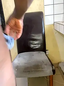 Snapshot of vannycov chatting on November 2025 09:45:01 AM vannycov online show from November 2025 09:45:01 AM