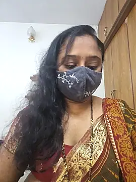 sexynayan23 online show from November 2025 05:18:02 AM