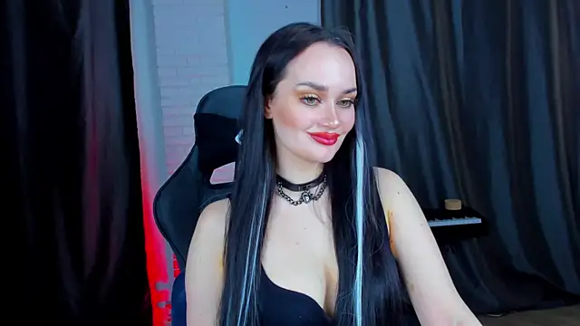 Snapshot of QueenAliss chatting on December 2024 06:55:02 AM QueenAliss online show from December 2024 06:55:02 AM