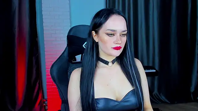 Snapshot of QueenAliss chatting on January 2025 09:36:02 PM QueenAliss online show from January 2025 09:36:02 PM