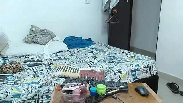 Snapshot of -Anarka- chatting on February 2026 07:29:01 PM -Anarka- online show from February 2026 07:29:01 PM