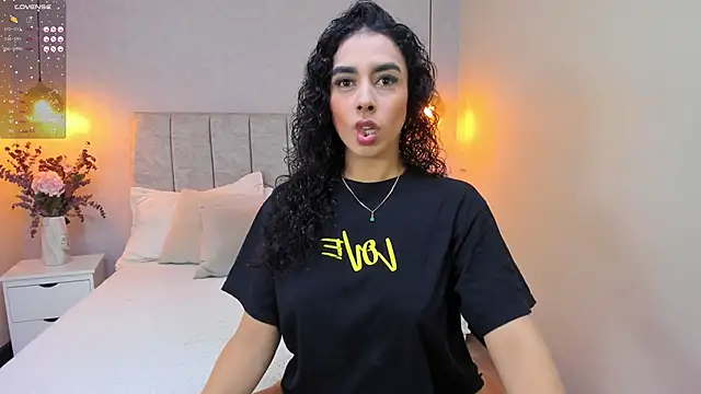 Snapshot of Maysoon_sabato chatting on March 2025 01:15:02 PM Maysoon sabato online show from March 2025 01:15:02 PM