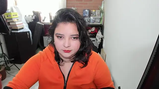 aika-dreams online show from October 2025 01:09:01 PM