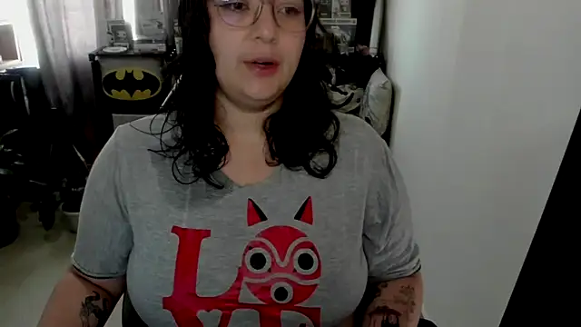 aika-dreams online show from April 2026 12:20:02 PM