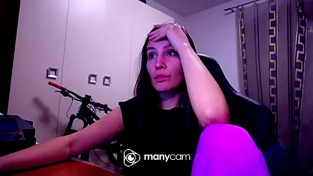 GodlyTheia online show from February 2025 09:20:02 PM