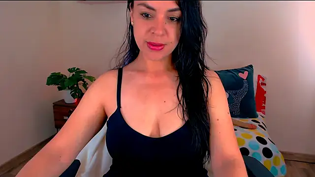 Snapshot of LATINGODDESS_X chatting on June 2026 03:05:02 PM LATINGODDESS X online show from June 2026 03:05:02 PM