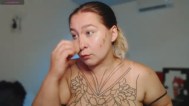 Snapshot of Enotika chatting on November 2025 09:51:02 PM Enotika online show from November 2025 09:51:02 PM