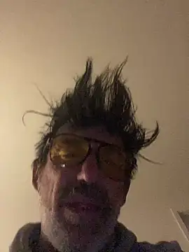 maxximere online show from March 2026 02:06:02 AM