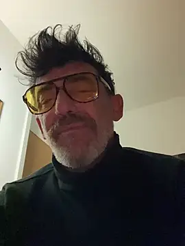 maxximere online show from March 2026 12:49:01 AM