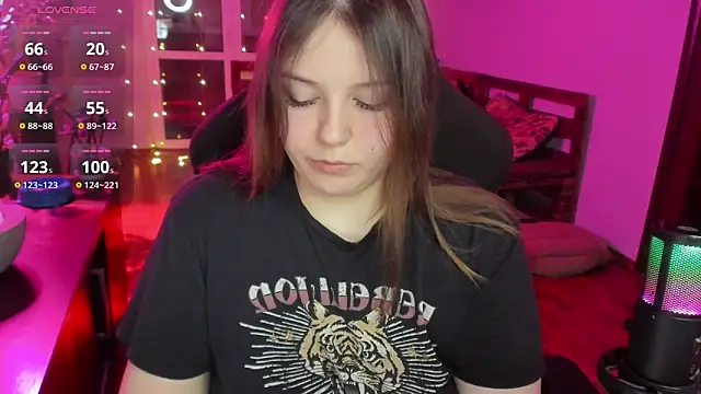 XNirvanaX online show from February 2026 02:50:02 AM