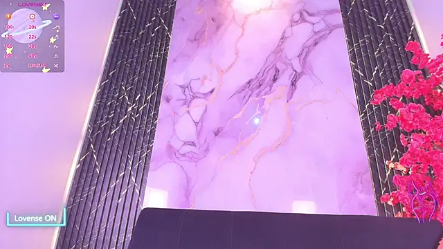 Hanna Evaanss online show from October 2025 08:31:01 PM