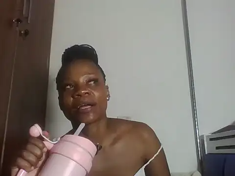 Snapshot of Sweetbaby004 chatting on February 2026 12:42:02 PM Sweetbaby004 online show from February 2026 12:42:02 PM