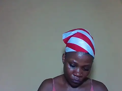 Sweetbaby004 online show from April 2026 06:32:01 PM