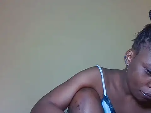 Snapshot of Sweetbaby004 chatting on July 2026 07:06:02 PM Sweetbaby004 online show from July 2026 07:06:02 PM