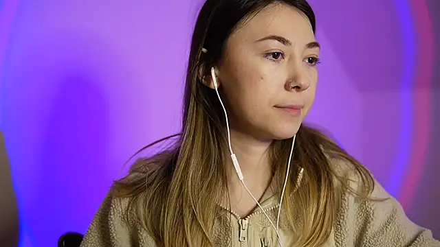 chibi moon  online show from January 2025 04:57:01 PM