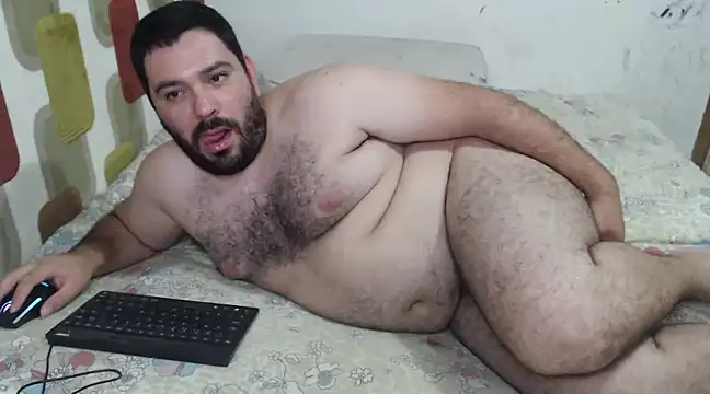 Snapshot of lucasprloco chatting on December 2024 03:56:02 AM lucasprloco online show from December 2024 03:56:02 AM