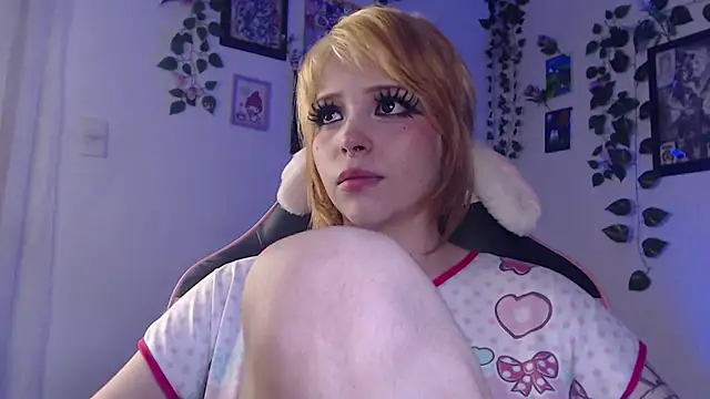 Snapshot of MaryJannes chatting on December 2024 12:33:02 PM MaryJannes online show from December 2024 12:33:02 PM