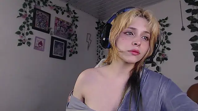 Snapshot of MaryJannes chatting on January 2025 06:36:02 AM MaryJannes online show from January 2025 06:36:02 AM