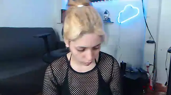 Snapshot of MaryJannes chatting on February 2025 11:36:02 PM MaryJannes online show from February 2025 11:36:02 PM