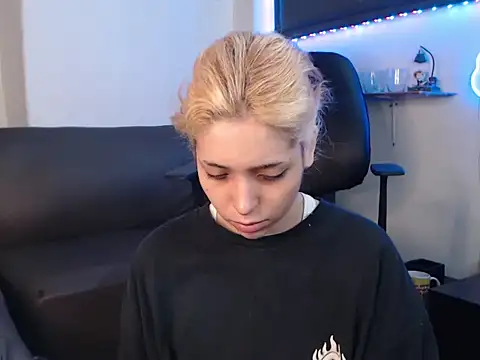 Snapshot of MaryJannes chatting on February 2025 02:36:01 PM MaryJannes online show from February 2025 02:36:01 PM