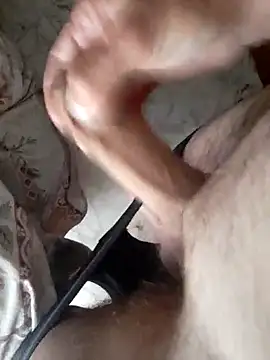 Snapshot of Alex_7422 chatting on September 2025 01:44:02 PM Alex 7422 online show from September 2025 01:44:02 PM