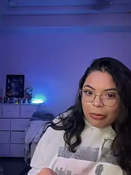 drizzypeach602 online show from February 2025 05:41:01 AM