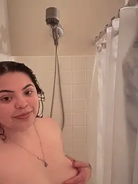 drizzypeach602 online show from February 2025 05:01:01 AM