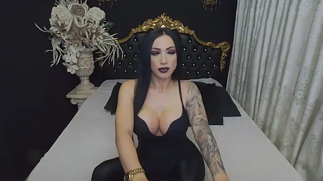 MichaelaDark online show from November 2025 04:45:02 AM