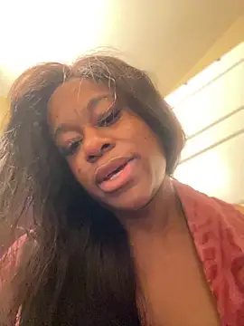 Snapshot of Tikalalin chatting on November 2025 12:04:02 PM Tikalalin online show from November 2025 12:04:02 PM