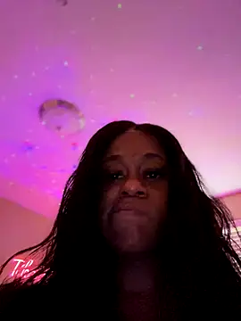 Snapshot of Tikalalin chatting on November 2025 03:44:01 PM Tikalalin online show from November 2025 03:44:01 PM