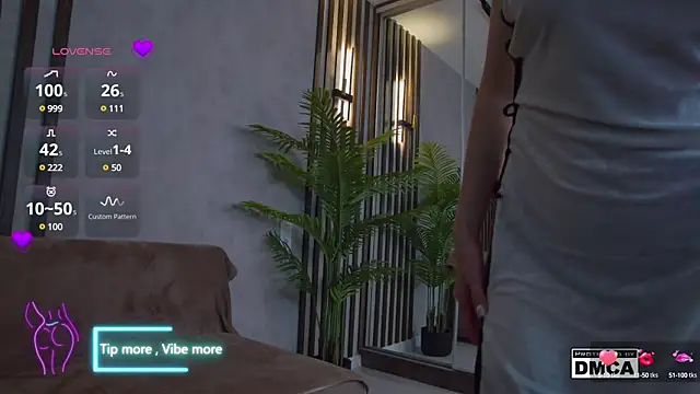 Holl1Would online show from March 2025 06:47:01 AM