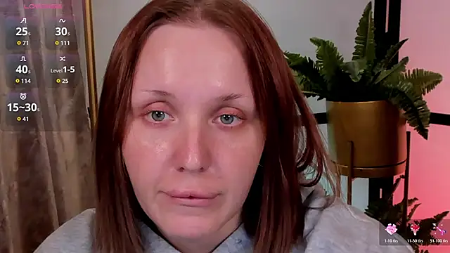 Snapshot of LianaFord chatting on May 2026 04:54:01 AM LianaFord online show from May 2026 04:54:01 AM