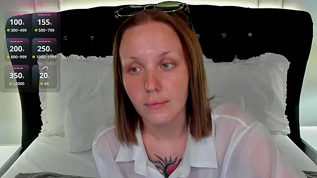 Snapshot of LianaFord chatting on May 2026 05:03:01 AM LianaFord online show from May 2026 05:03:01 AM
