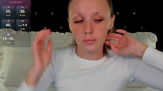 Snapshot of LianaFord chatting on May 2026 05:05:02 AM LianaFord online show from May 2026 05:05:02 AM